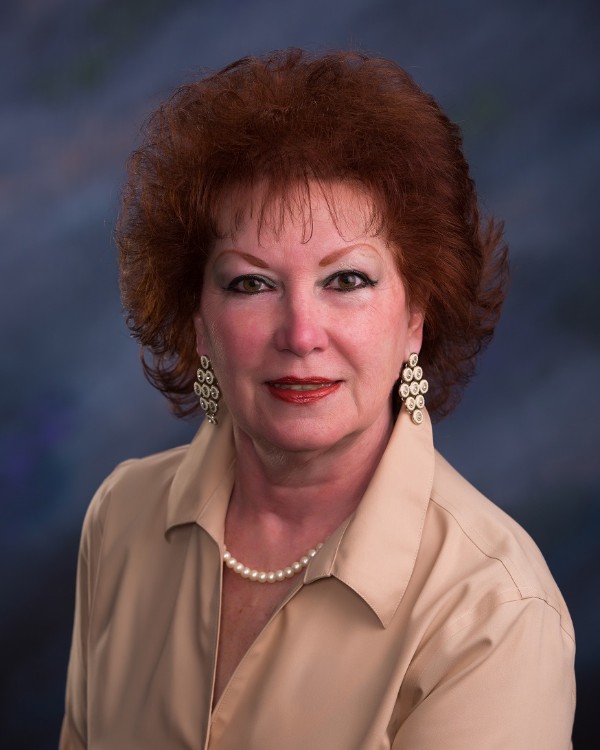 Linda  Muirhead